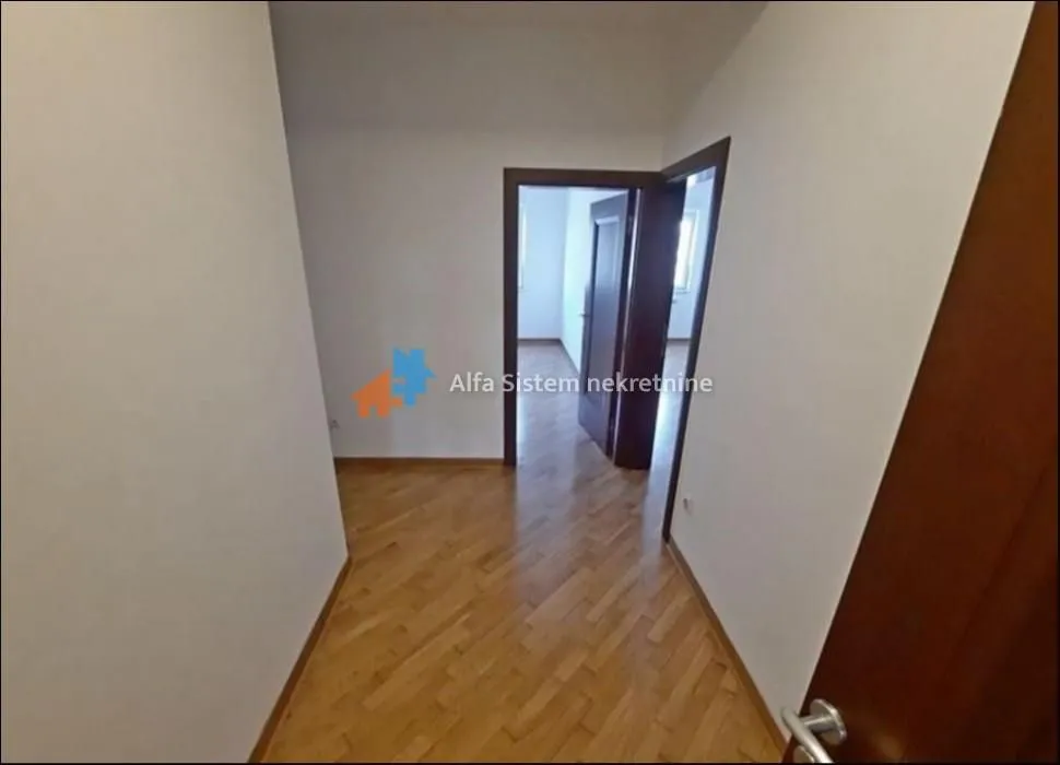 Izdavanje, stan, 172m², Vračar Sve Podlokacije, Beograd