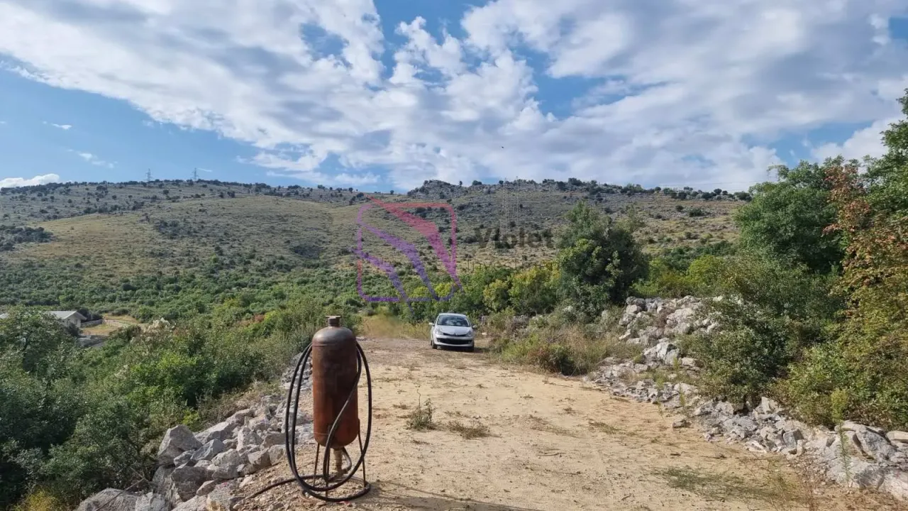 Prodaja, plac, 1500m², Tološi, Podgorica