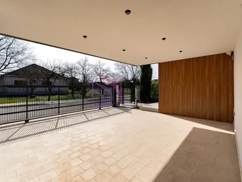 Rent, house, 262m², Gornja Gorica, Podgorica - image 26