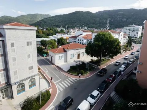 Prodaja, jednosoban stan, 49m², Tivat, Crna Gora - image 18