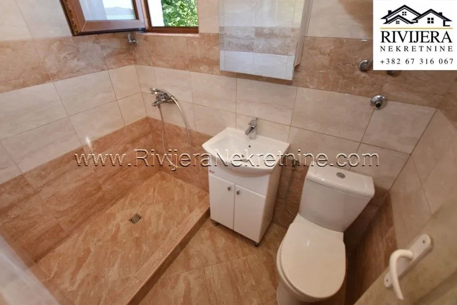 Prodaja, kuća, 189m², Herceg Novi, Crna Gora