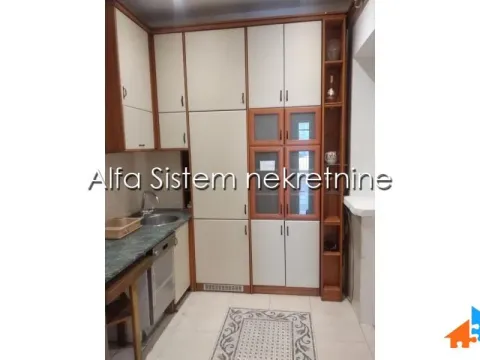 Izdavanje, četvorosoban stan, 115m², Slavija, Vračar Sve Podlokacije - image 5