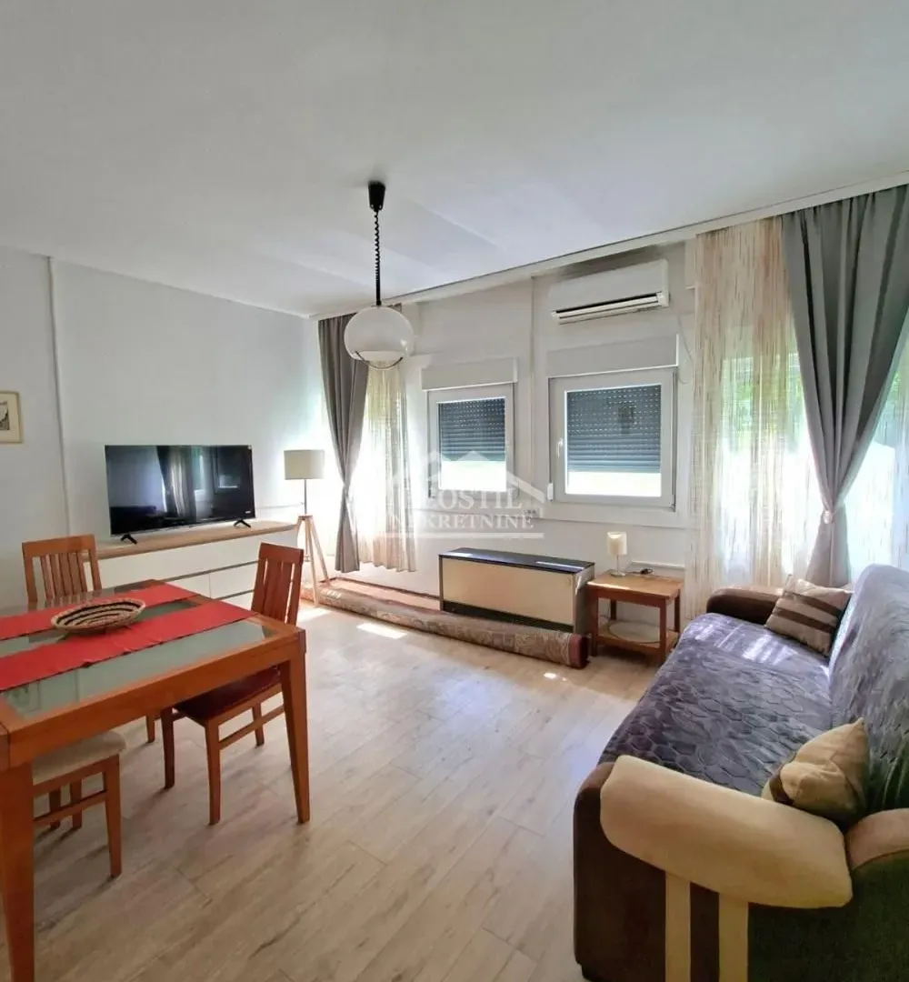 Rent, two bedroom apartment, 51m², Partizanov Stadion, Beograd