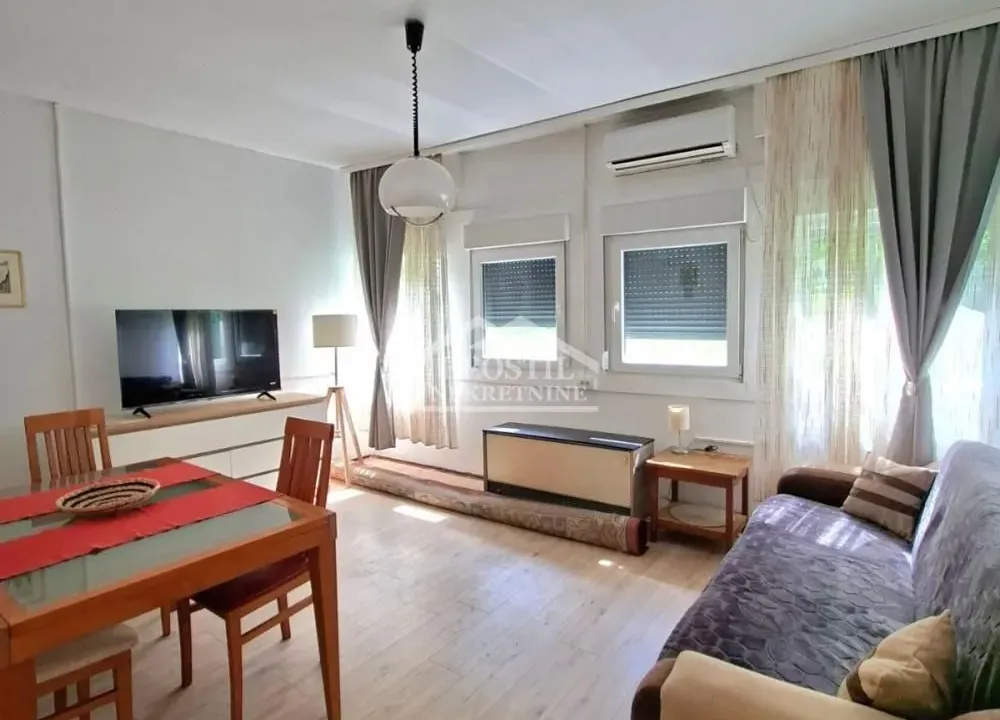 Rent, two bedroom apartment, 51m², Partizanov Stadion, Beograd