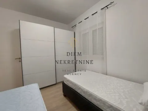 Izdavanje, dvosoban stan, 60m², Radanovići, Kotor - image 9