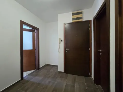 Prodaja, dvosoban stan, 73m², Dalmatinska ulica, Podgorica - image 29