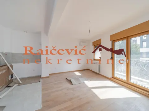 Sale, three bedroom apartment, 69m², Trošarina, Voždovac Sve Podlokacije - image 3