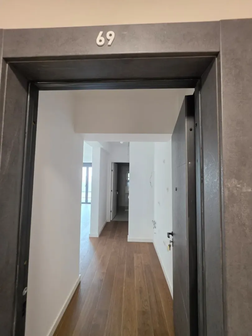 Prodaja, dvosoban stan, 58m², Centar, Bar