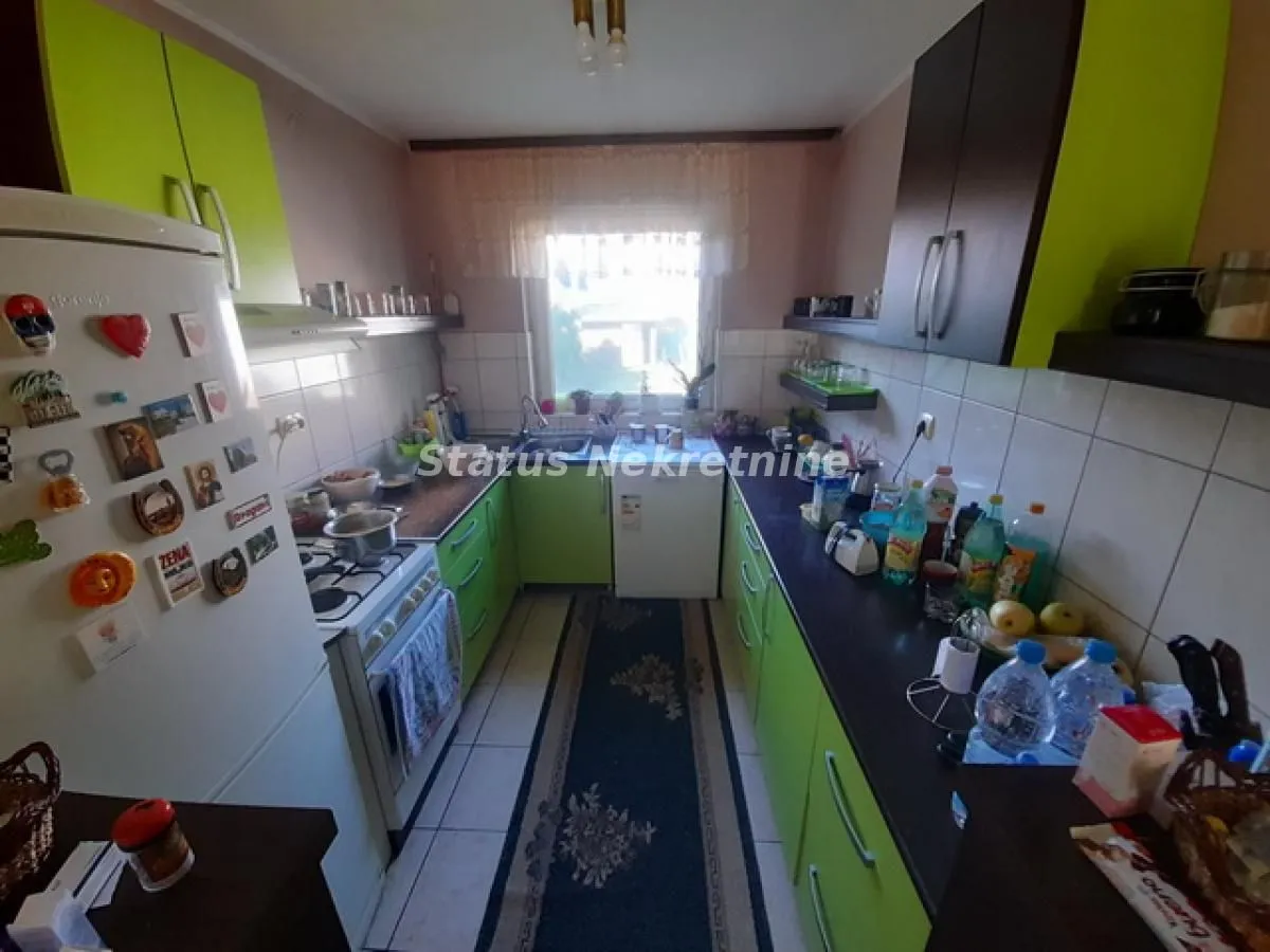 Prodaja, kuća, 166m², Futog, Novi Sad Sve Podlokacije