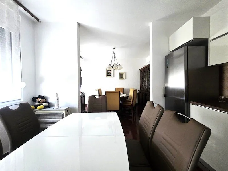 Prodaja, kuća, 300m², Zagorič, Podgorica