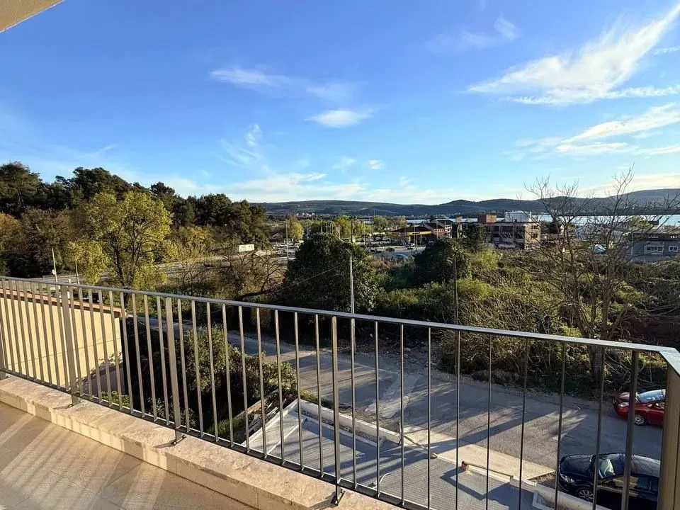 Sale, two bedroom apartment, 72m², Centar, Tivat