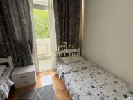 Izdavanje, dvosoban stan, 75m², Pejton, Podgorica - image 12