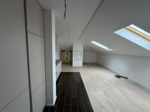 Prodaja, jednosoban stan, 45m², Podgorica, Crna Gora - image 3