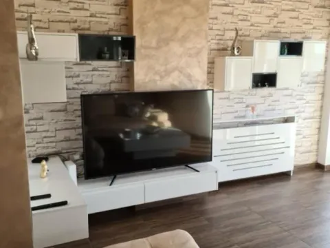 Prodaja, četvorosoban stan, 170m², Sremska Kamenica, Petrovaradin - image 7
