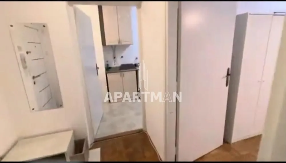 Prodaja, jednosoban stan, 33m², Banovo Brdo, Beograd