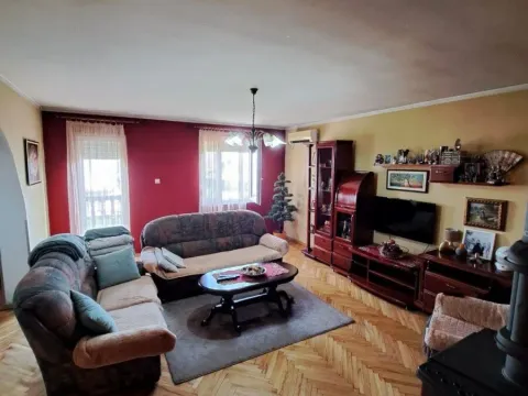 Rent, house, 220m², Donja Gorica, Podgorica - image 7