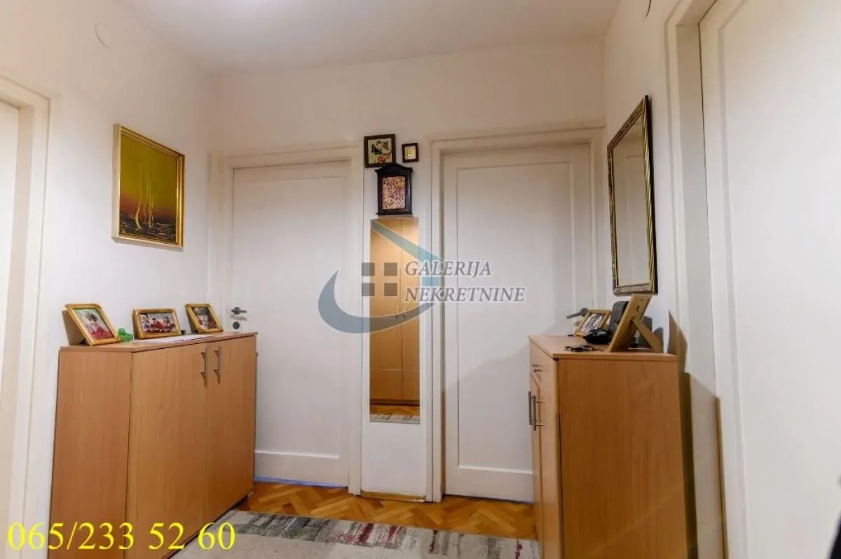 Prodaja, dvosoban stan, 61m², Slavujev Venac, Zvezdara Sve Podlokacije