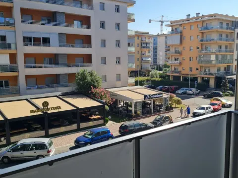 Izdavanje, stan, 75m², City Kvart, Podgorica - image 6