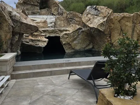 Izdavanje, jednosoban stan, 57m², Bečići, Budva - image 20