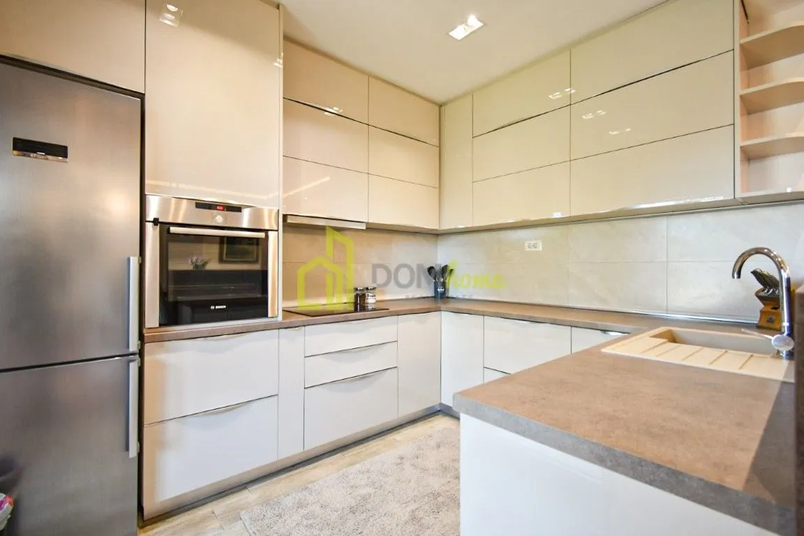 Rent, house, 280m², Stara Varoš, Podgorica