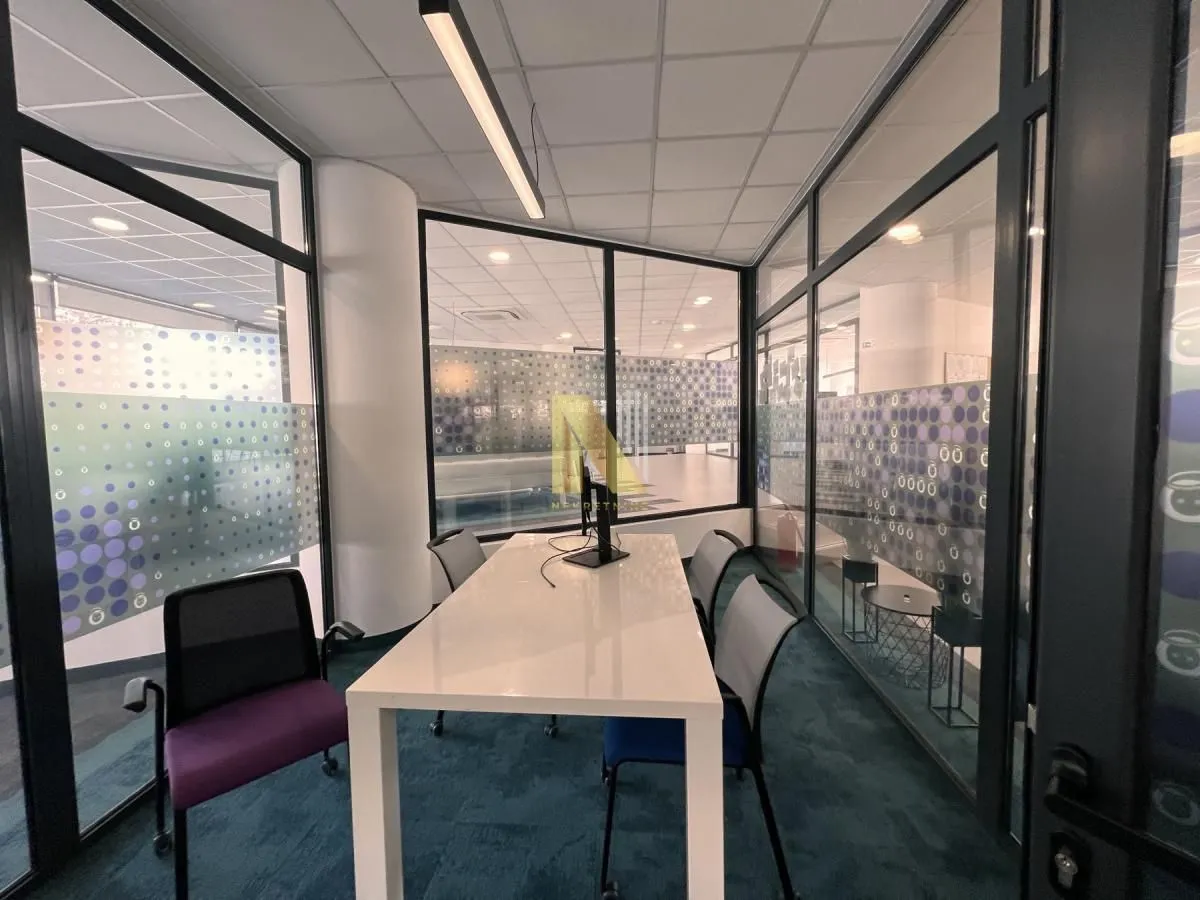 Rent, office space, 452m², Bulevar Oslobodjenja, Novi Sad Sve Podlokacije