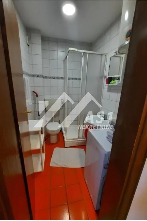 Izdavanje, stan, 22m², Sajam, Novi Sad Sve Podlokacije