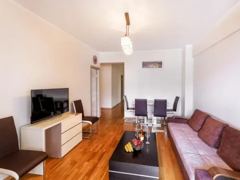 Prodaja, dvosoban stan, 84m², Budva, Crna Gora