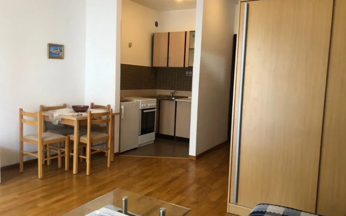 Izdavanje, garsonjera, 30m², City Kvart, Podgorica