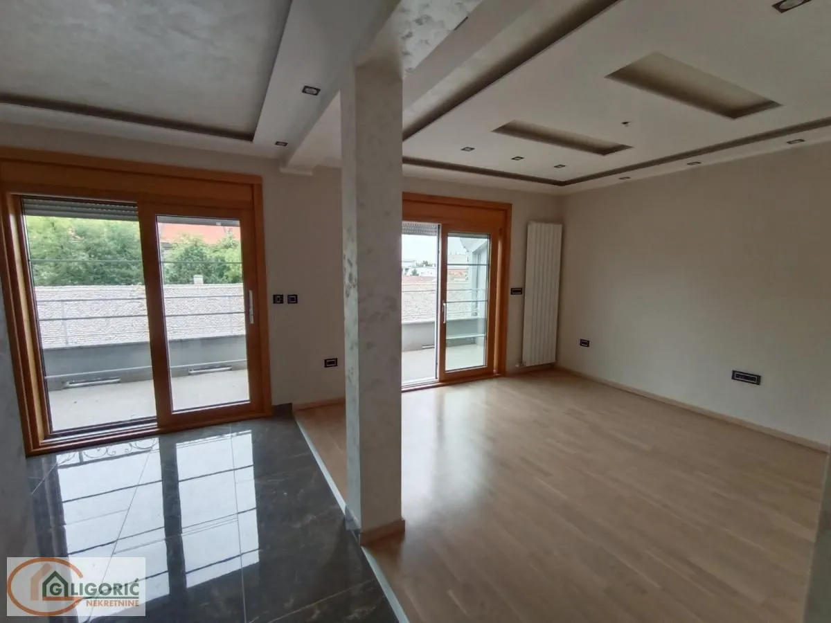 Prodaja, stan, 145m², Centar, Pančevo