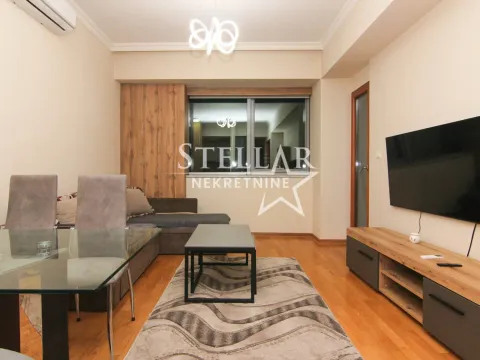 Izdavanje, stan, 41m², Blok 7, Podgorica - image 1
