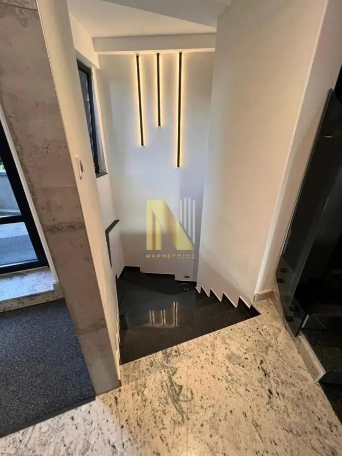 Prodaja, jednosoban stan, 42m², Bulevar Evrope, Novi Sad Sve Podlokacije