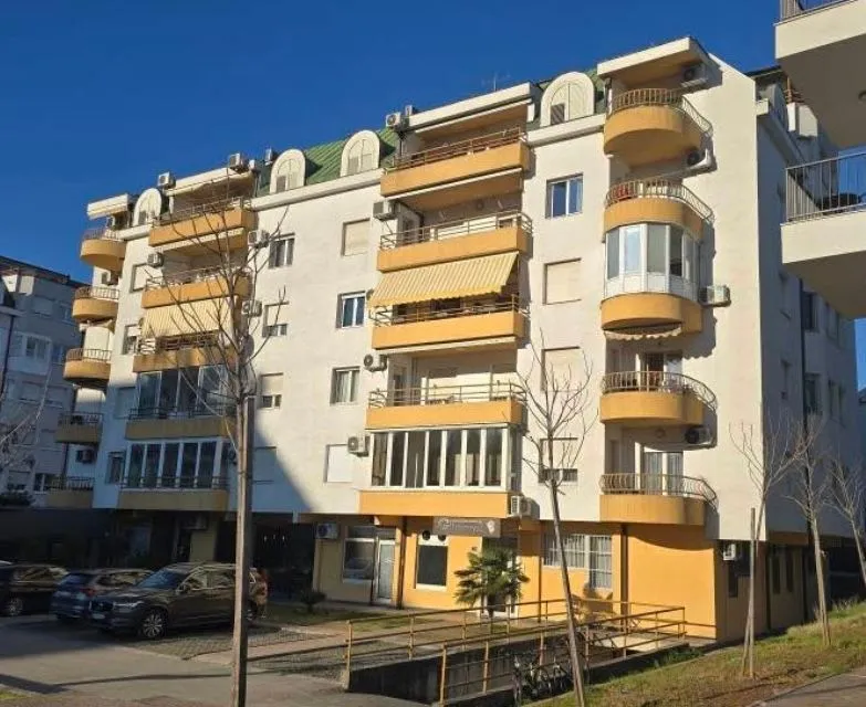 Prodaja, dvosoban stan, 63m², Stara Varoš, Podgorica