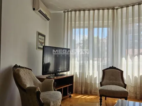 Sale, three bedroom apartment, 85m², Vračar Hram, Vračar Sve Podlokacije