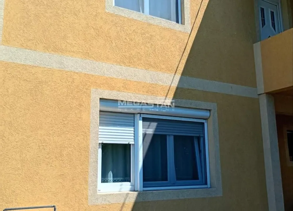 Prodaja, kuća, 185m², Surčin, Beograd