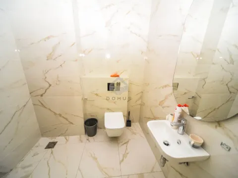 Rent, two bedroom apartment, 80m², Podgorica, Crna Gora - image 2