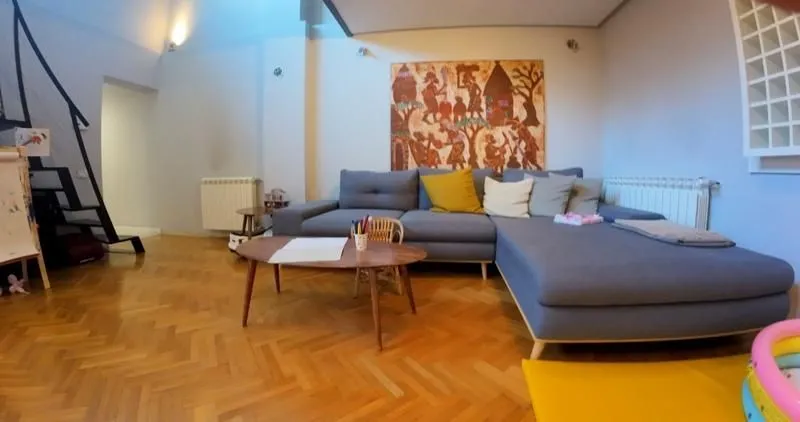 Sale, three bedroom apartment, 99m², Kalenić Pijaca, Vračar Sve Podlokacije