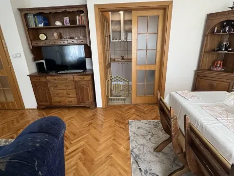 Izdavanje, jednosoban stan, 56m², Stari Aerodrom, Podgorica - image 5