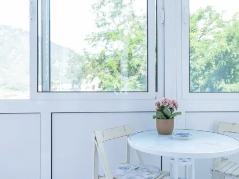 Izdavanje, dvosoban stan, 73m², Dobrota, Kotor - image 13