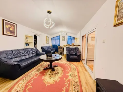 Stan in Makedonsko naselje