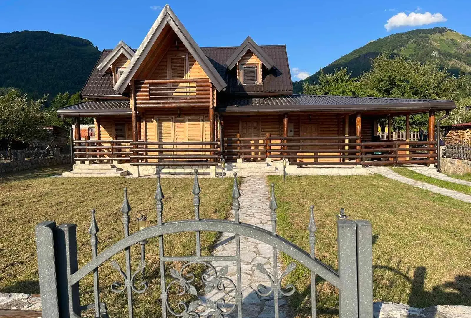 Sale, house, 180m², Kolašin, Crna Gora
