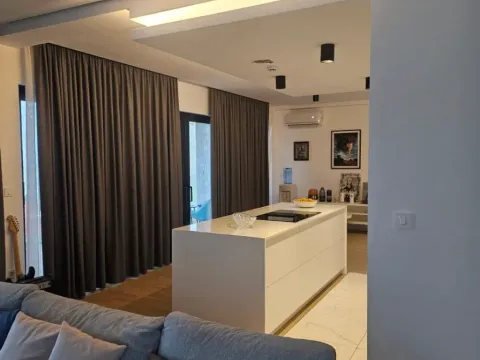 Prodaja, trosoban stan, 262m², Budva, Crna Gora - image 9