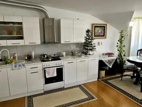 Sale, four bedroom apartment, 137m², Vračar Hram, Vračar Sve Podlokacije - image 3