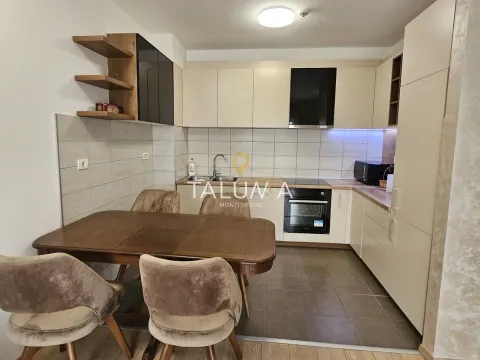 Izdavanje, dvosoban stan, 75m², City Kvart, Podgorica - image 5