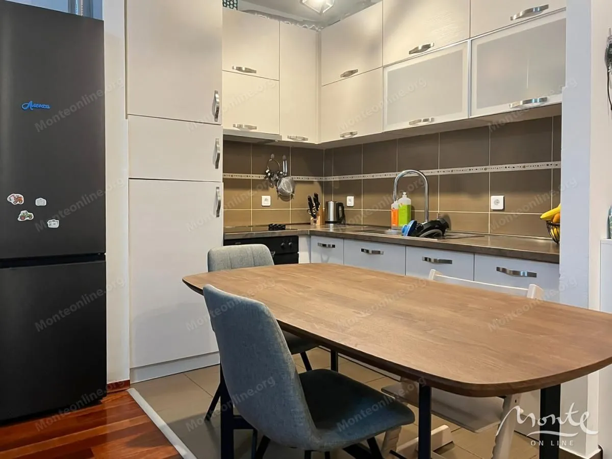 Prodaja, jednosoban stan, 58m², Central Point, Podgorica