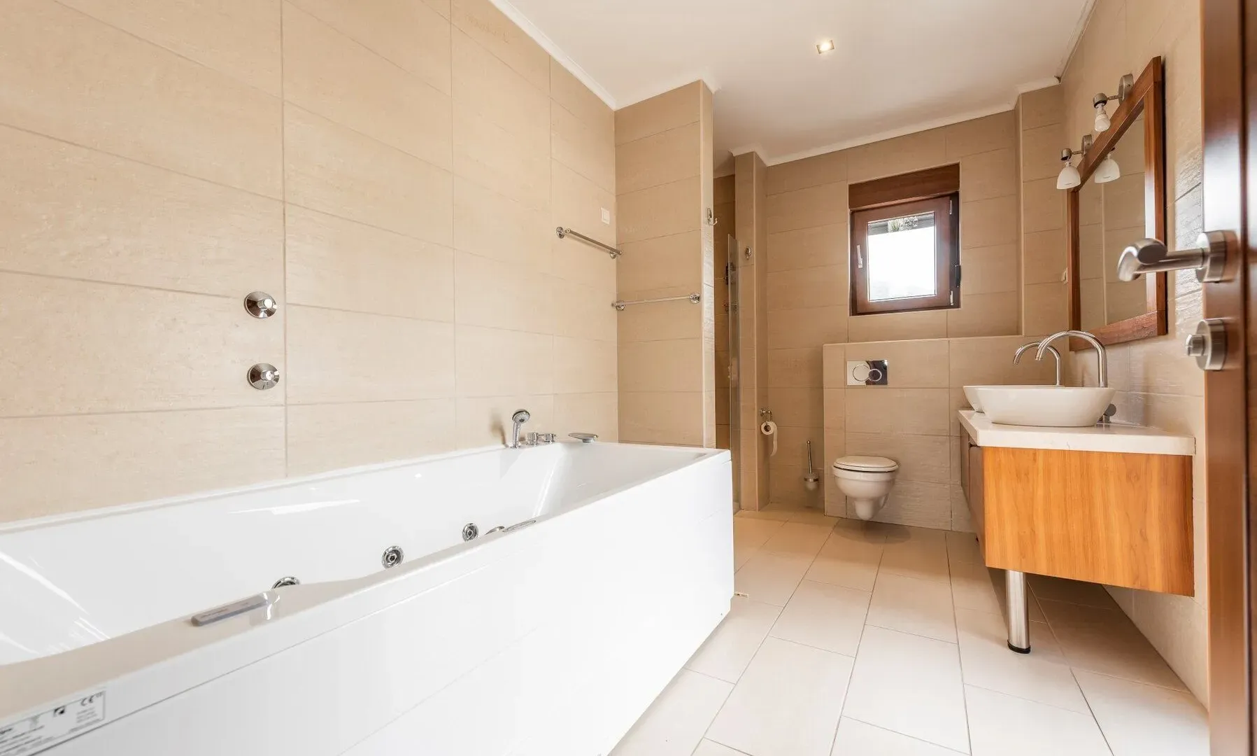 Sale, three bedroom apartment, 215m², Centar, Budva