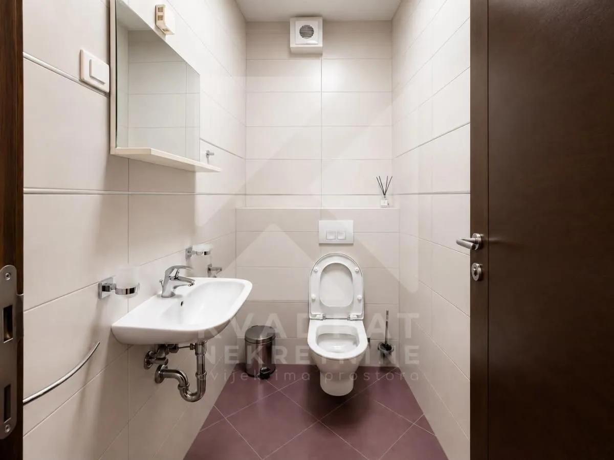 Rent, two bedroom apartment, 74m², 1 maj, Podgorica