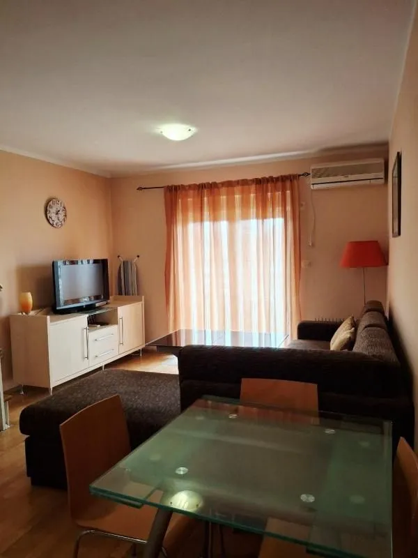 Sale, one bedroom apartment, 52m², Bečići, Budva
