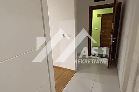 Izdavanje, dvosoban stan, 45m², Rotkvarija, Novi Sad Sve Podlokacije - image 2
