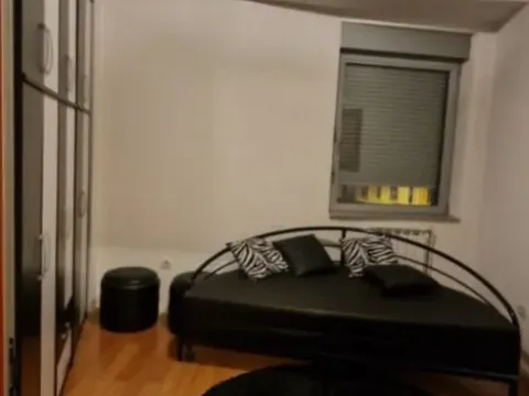 Izdavanje, trosoban stan, 100m², Centar, Novi Sad - image 6