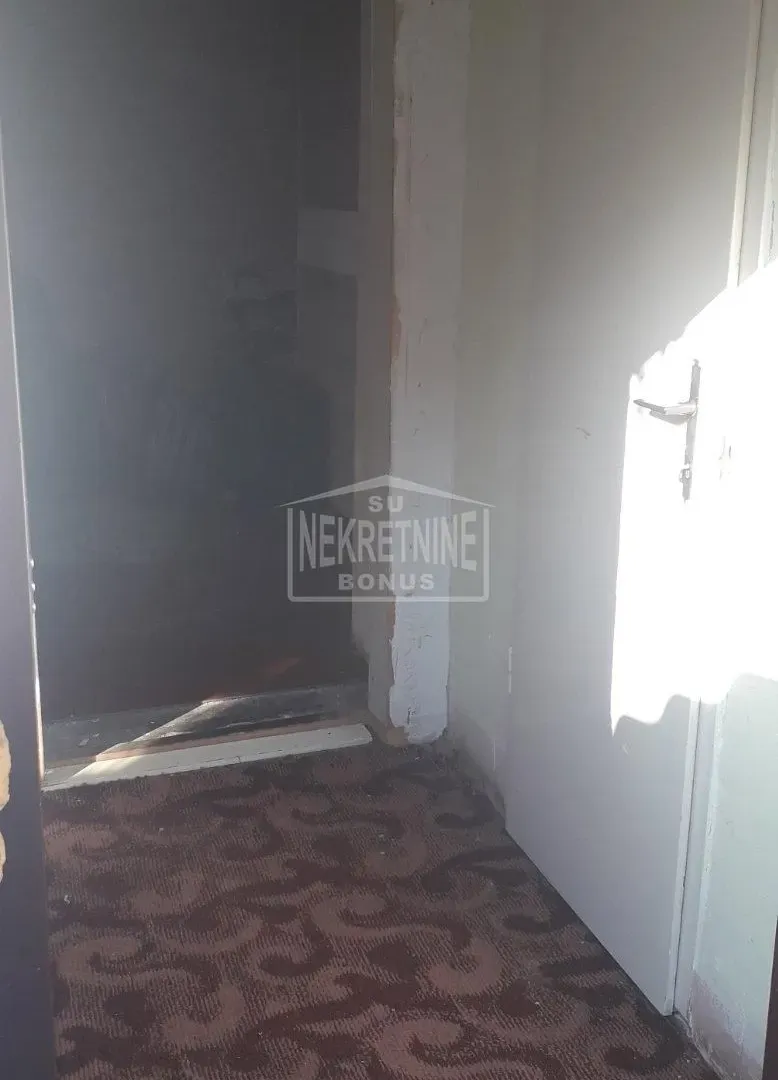 Prodaja, trosoban stan, 70m², Novo Selo, Subotica